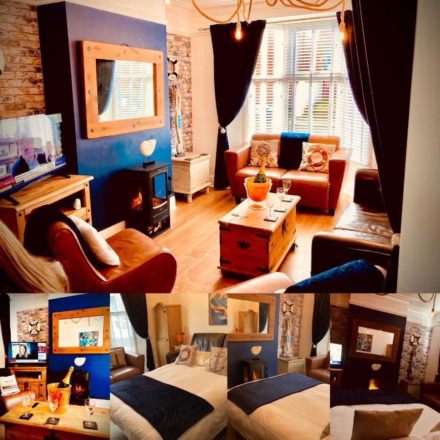 Villa Falcon Retreat Whitby Extérieur photo